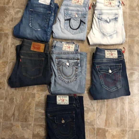 6 true religion jeans and one Levi’s jeans